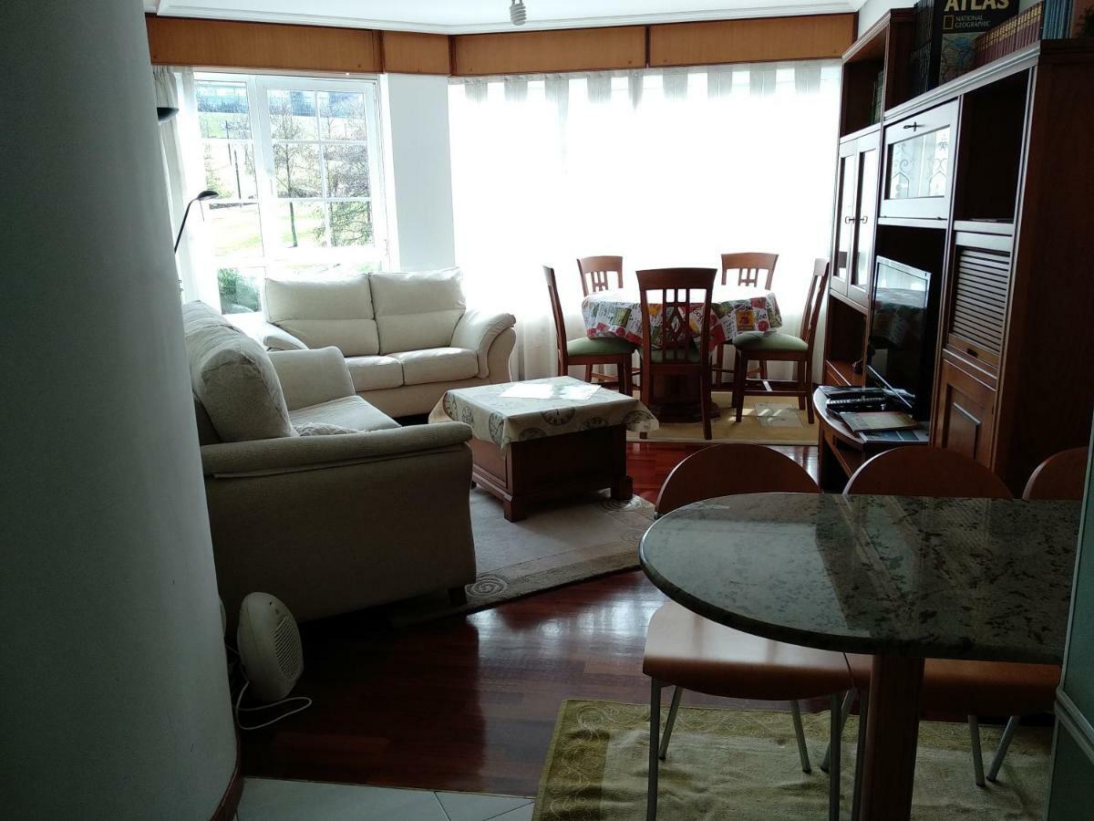 Acogedor Apartamento Cerca De Las Estaciones De Bus Y Tren โอโกรูญา ภายนอก รูปภาพ
